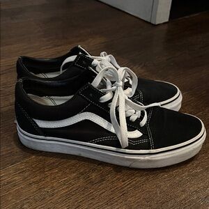 Women’s Vans Ward Lo sneaker